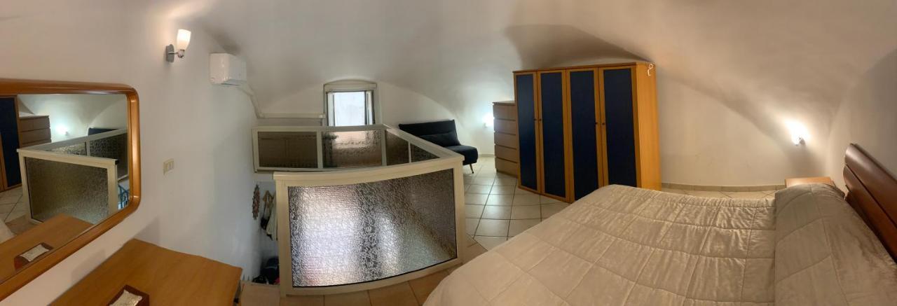 Casetta Blue House Gaeta Via Dell'Indipendenza Εξωτερικό φωτογραφία