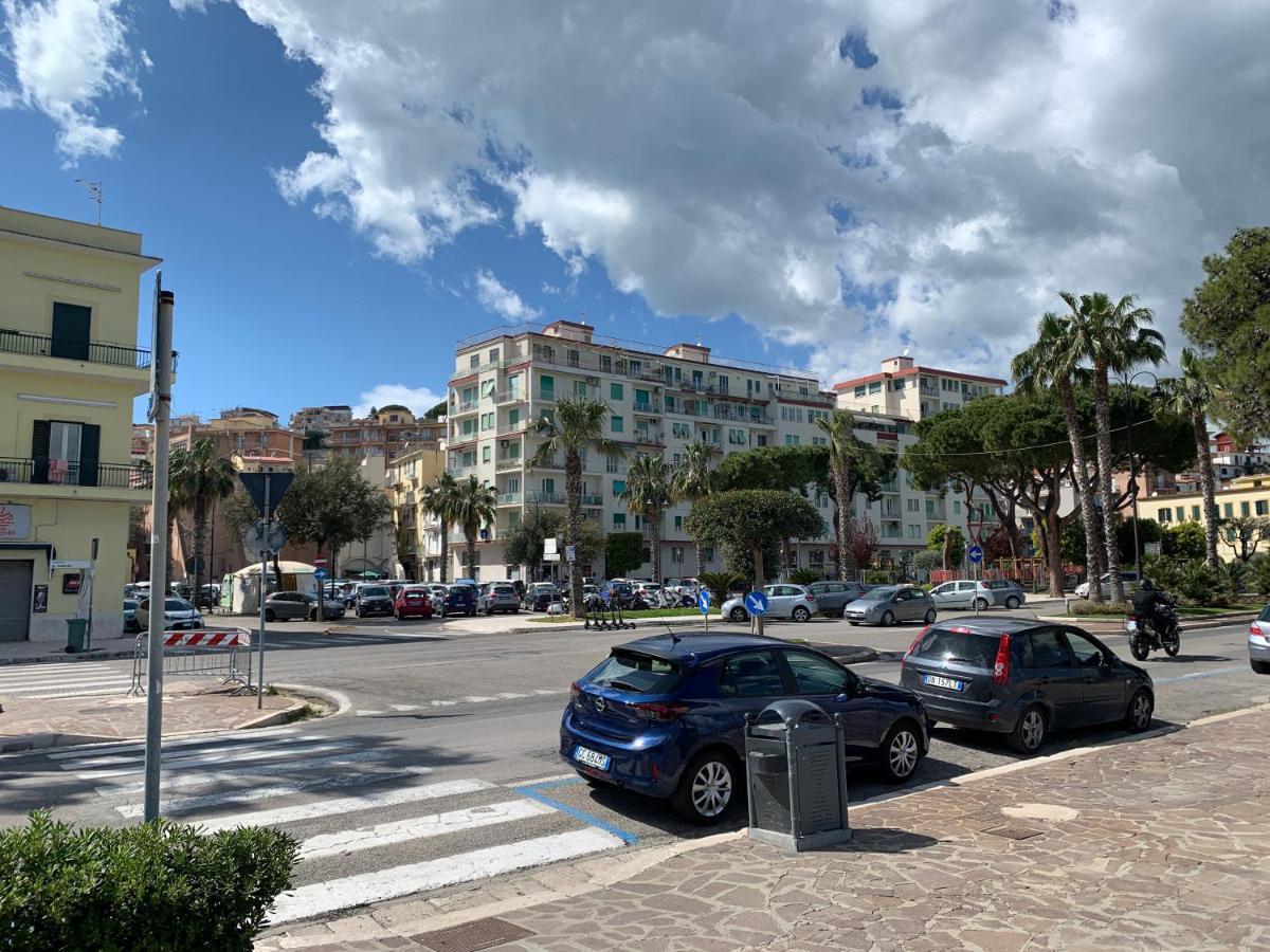 Casetta Blue House Gaeta Via Dell'Indipendenza Εξωτερικό φωτογραφία