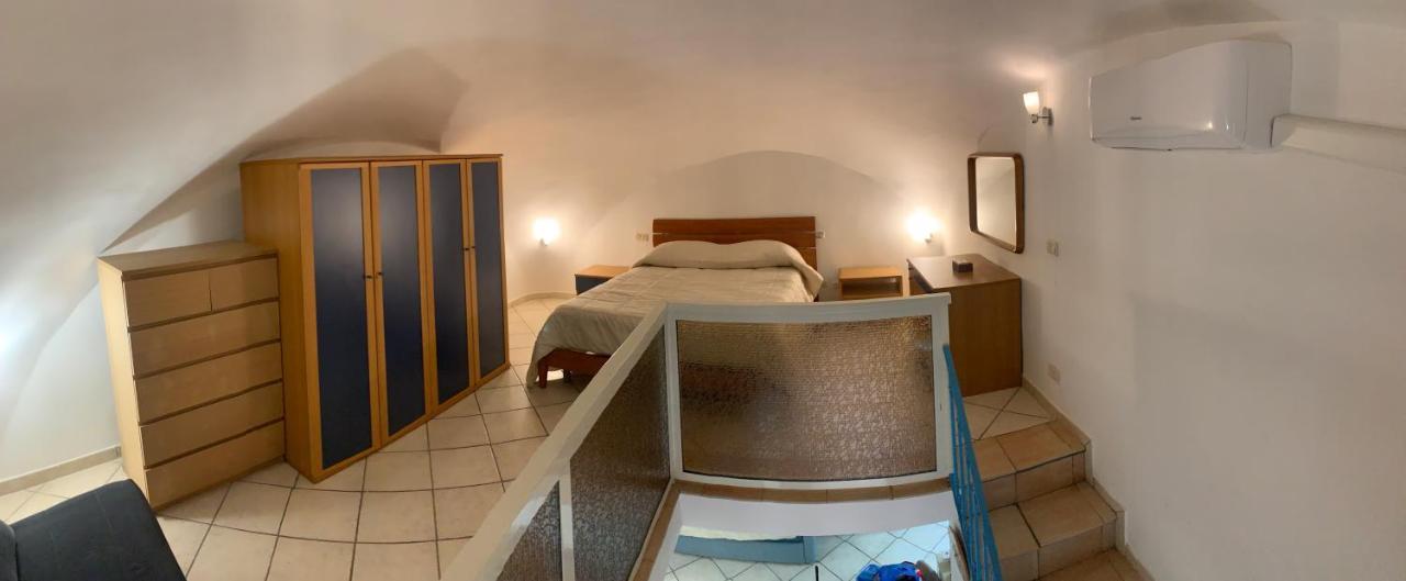 Casetta Blue House Gaeta Via Dell'Indipendenza Εξωτερικό φωτογραφία
